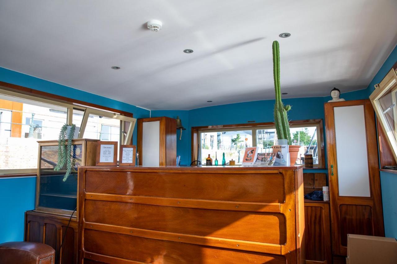 Hotel The Boatel Гент Экстерьер фото