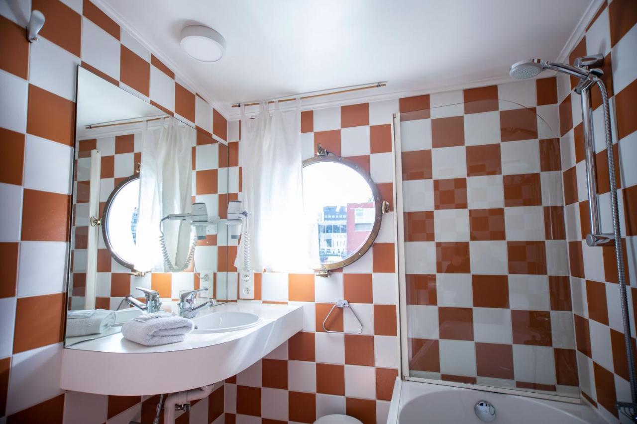Hotel The Boatel Гент Экстерьер фото