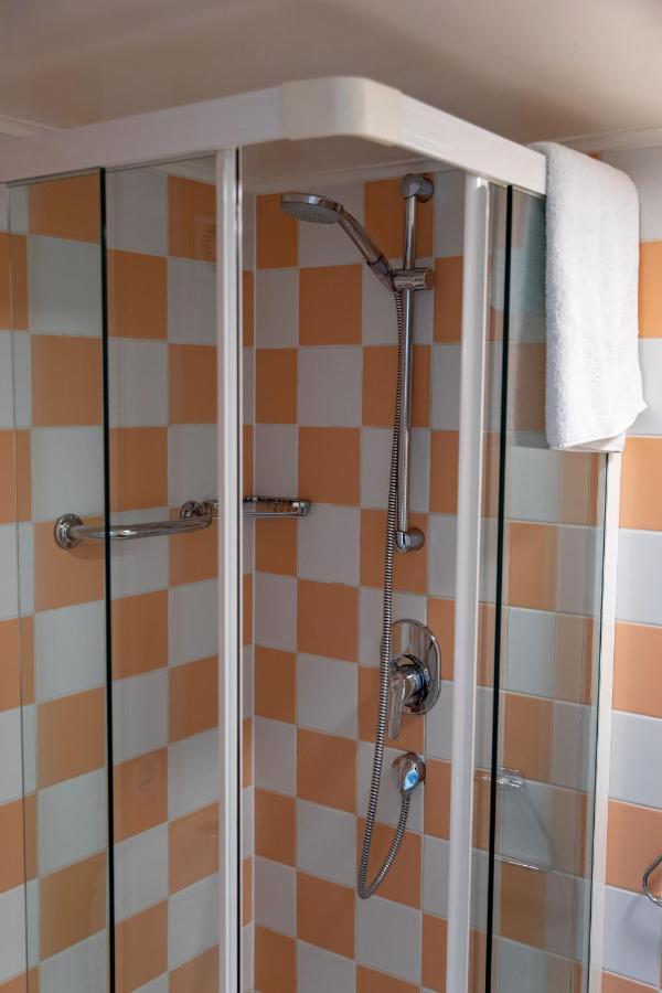 Hotel The Boatel Гент Экстерьер фото